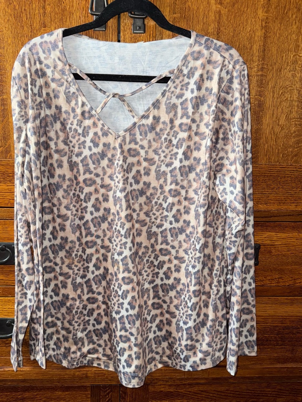 Leopard Print Crisscross V-Neck Long Sleeve Top - Taupe/Gray